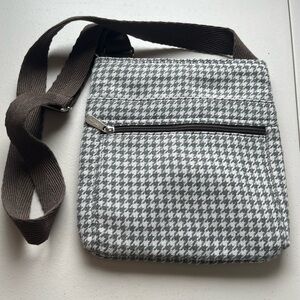 Thirty one crossbody
